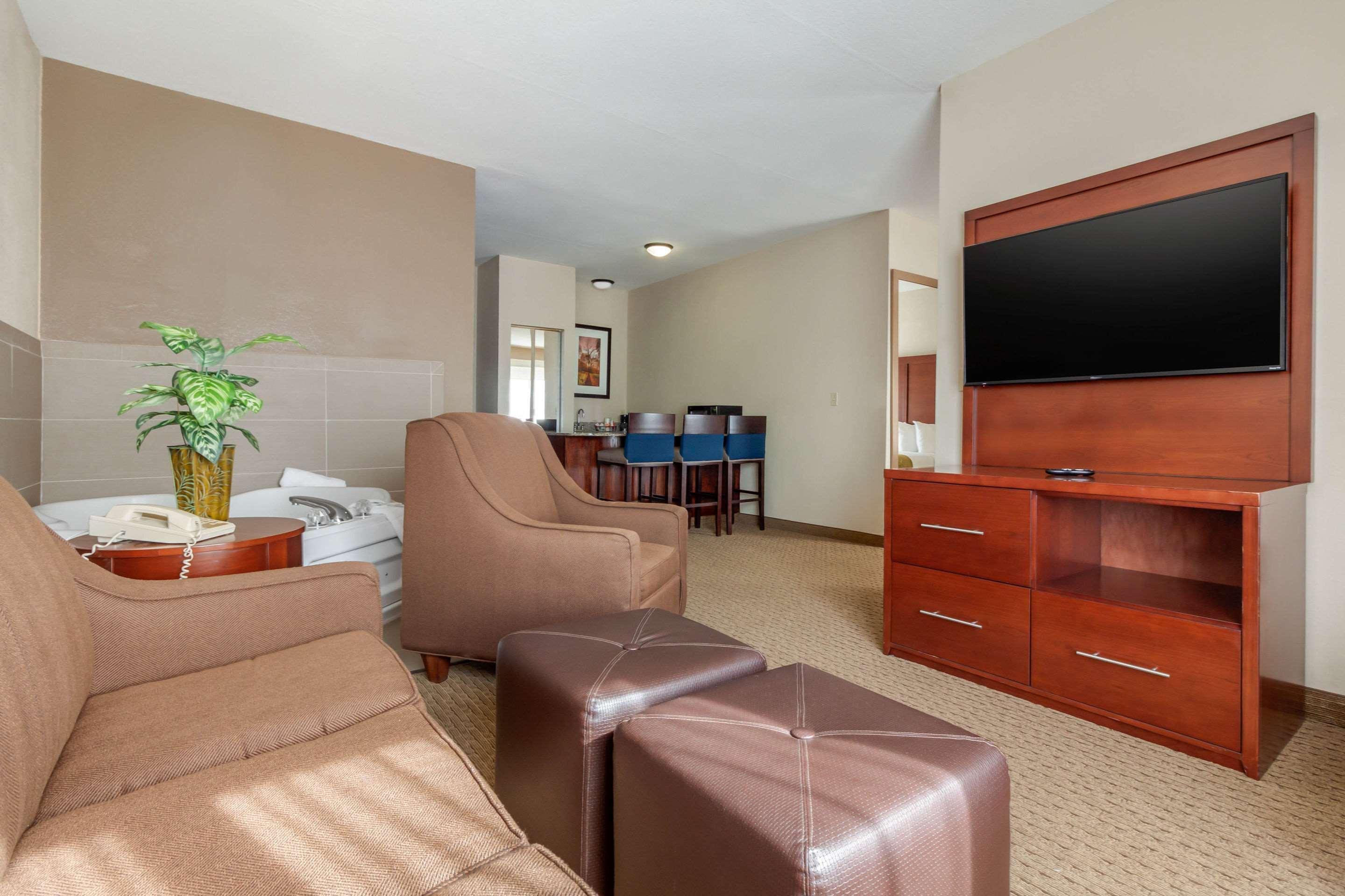 Comfort Suites Omaha East-Council Bluffs Exteriör bild