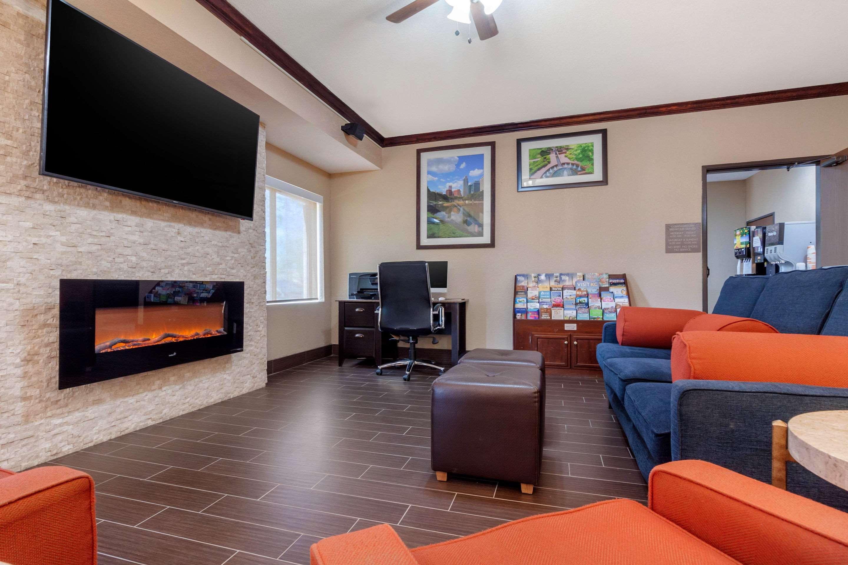 Comfort Suites Omaha East-Council Bluffs Exteriör bild