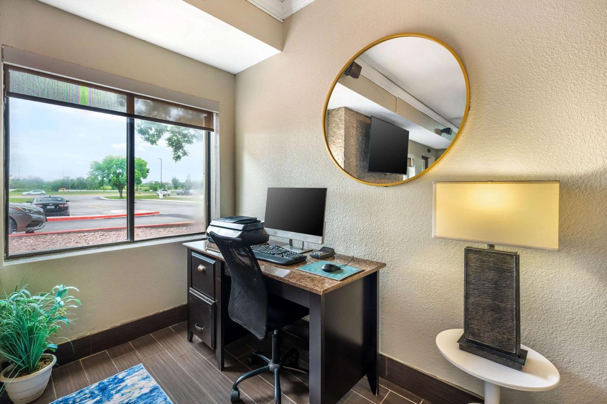 Comfort Suites Omaha East-Council Bluffs Exteriör bild