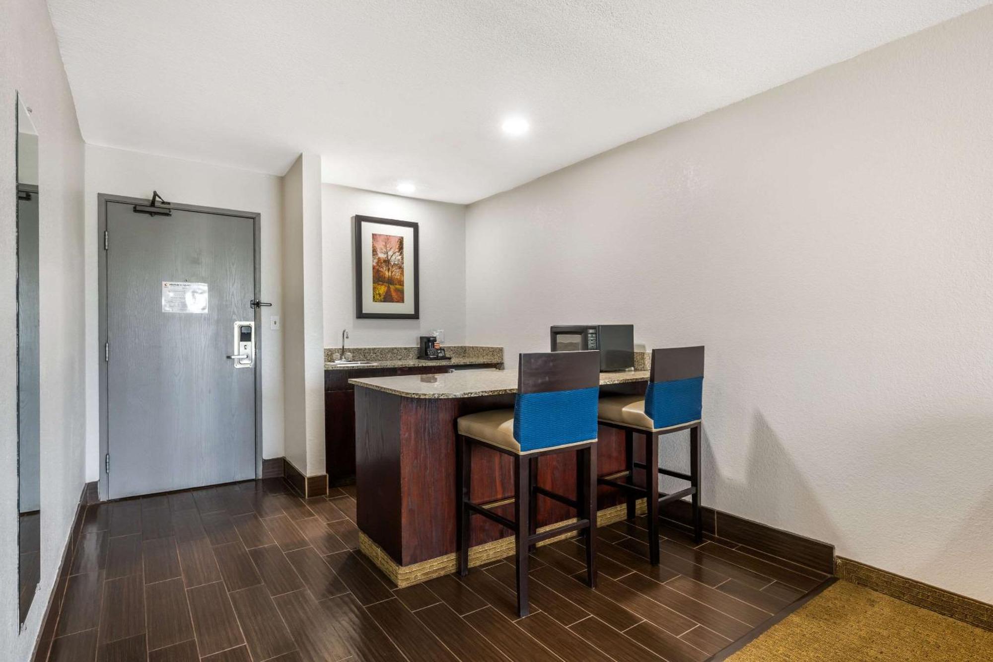 Comfort Suites Omaha East-Council Bluffs Exteriör bild