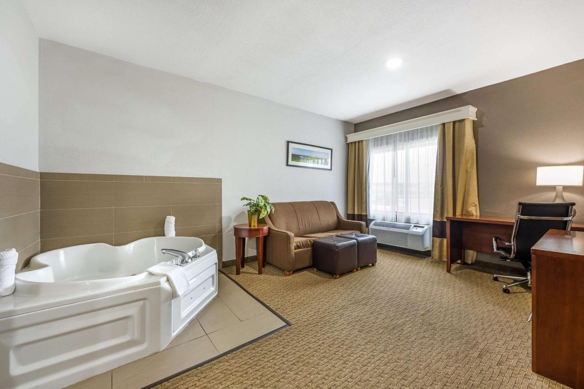Comfort Suites Omaha East-Council Bluffs Exteriör bild